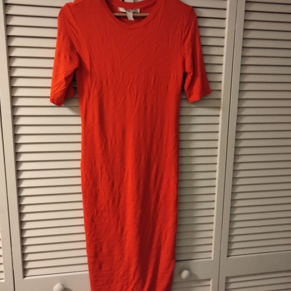 Kardashian, Lulu's, and BCBG Max Azria +Bundle of Dresses Size Small and Medium - Picture 5 of 16